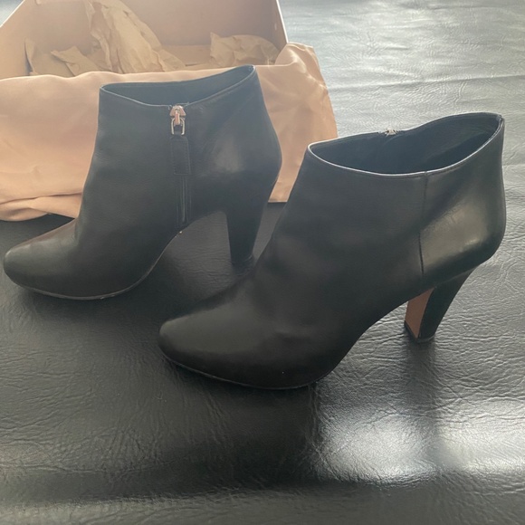 Prada Calzature Donna Bootie - Excellent Condition - Black Size 37.5 - Picture 4 of 15